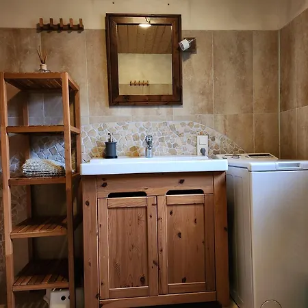 Little Farm House, 25164 Holiday home