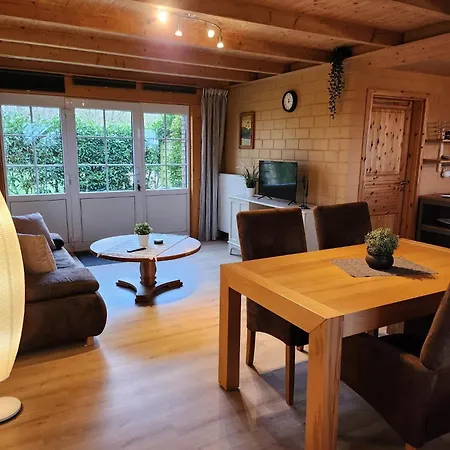 Little Farm House, 25164 Holiday home Bunde (Lower Saxony)
